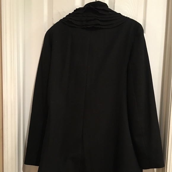 T Tahari Wool Jacket - Picture 5 of 8